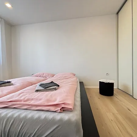 Kompletne Zariadeny 3 Izbovy Apartament